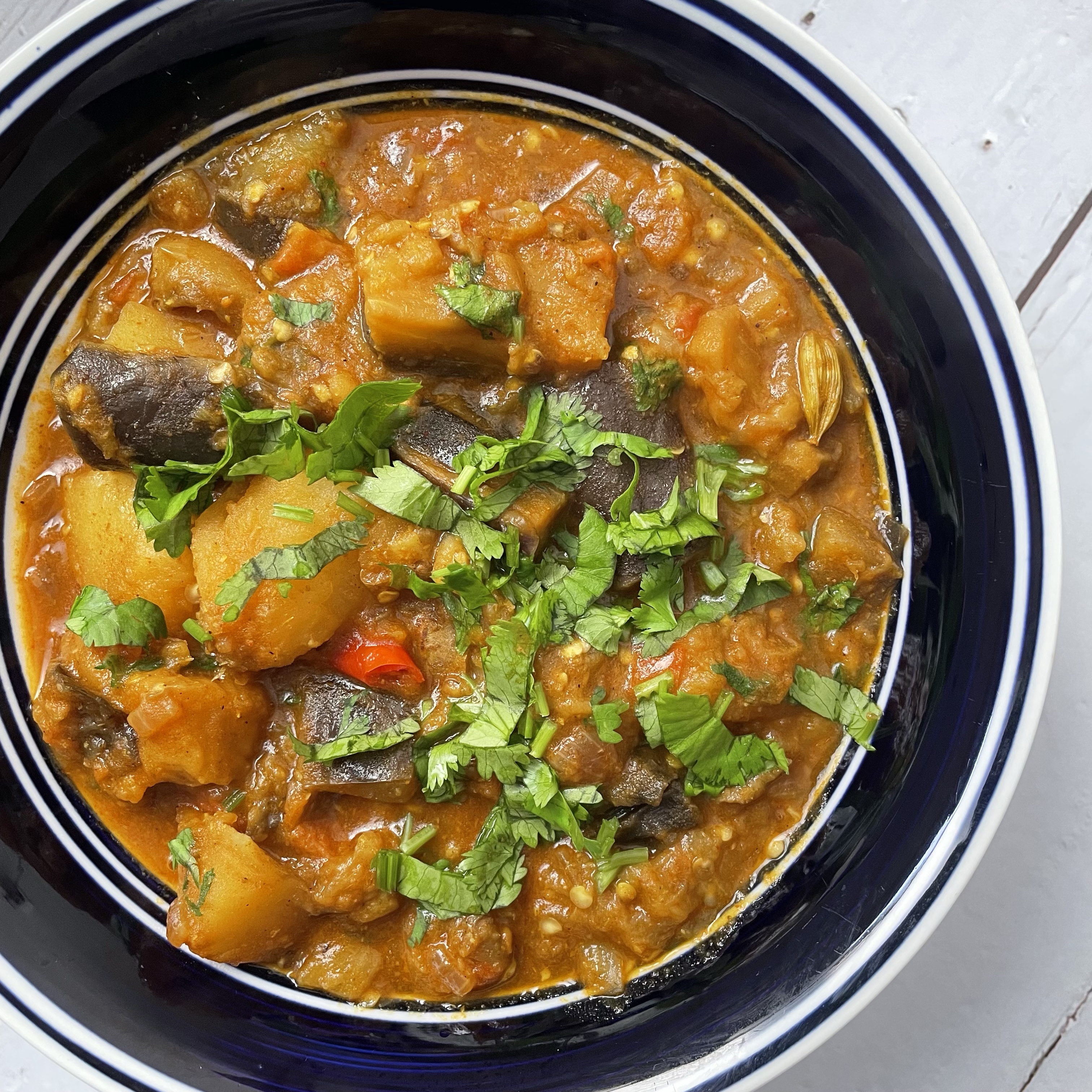 Aloo Baingan | Eggplant Potato Curry